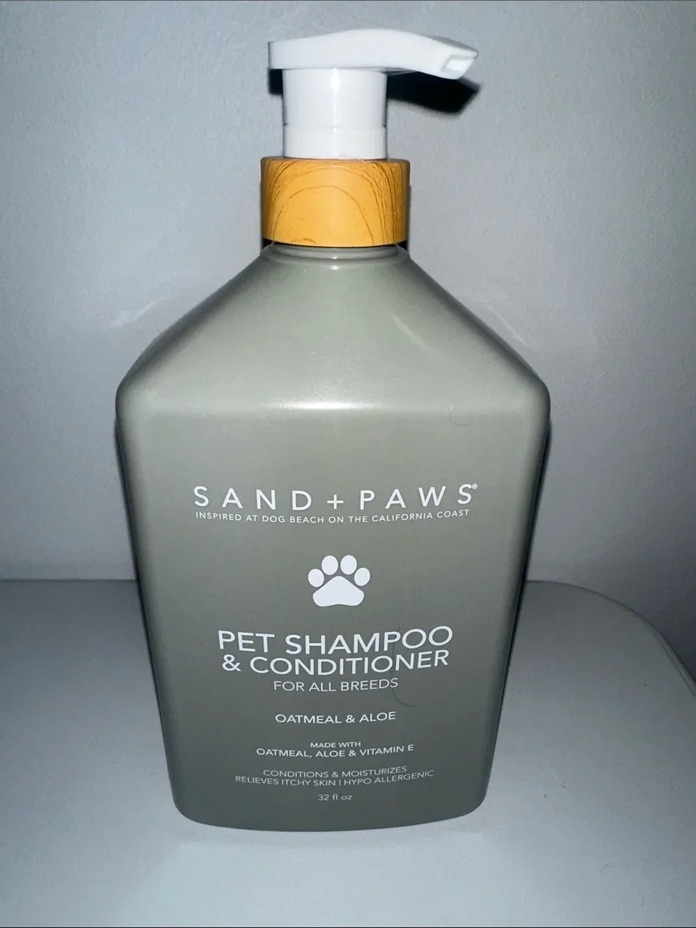 Sand + Paws Oatmeal and Aloe Pet Shampoo and Conditioner 32 oz
